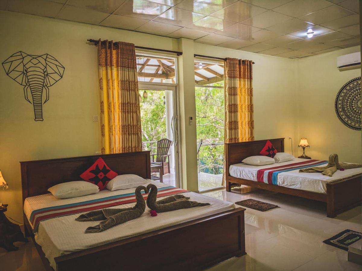 Choona Lodge 'View Of Sigiriya & Pidurangala With Sunrise' Exterior photo