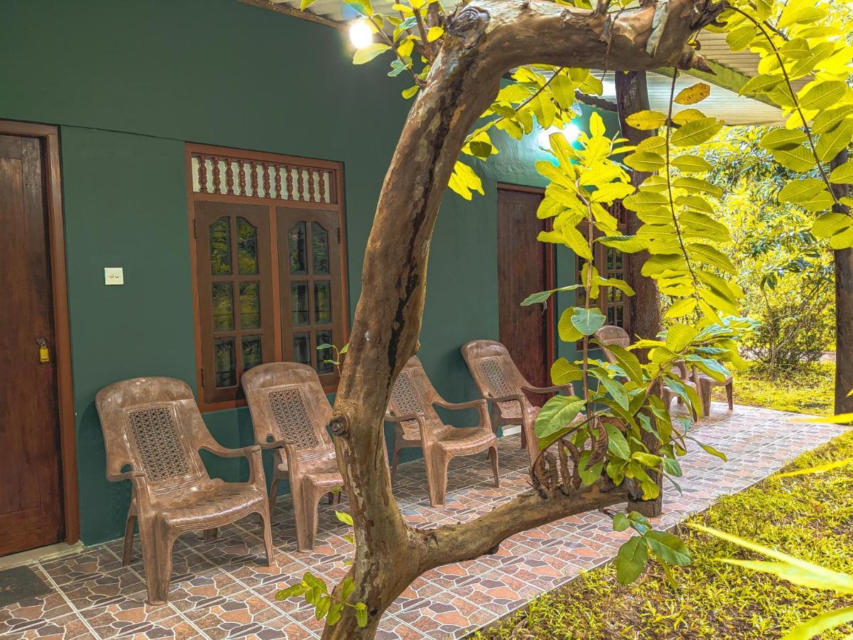 Choona Lodge 'View Of Sigiriya & Pidurangala With Sunrise' Exterior photo