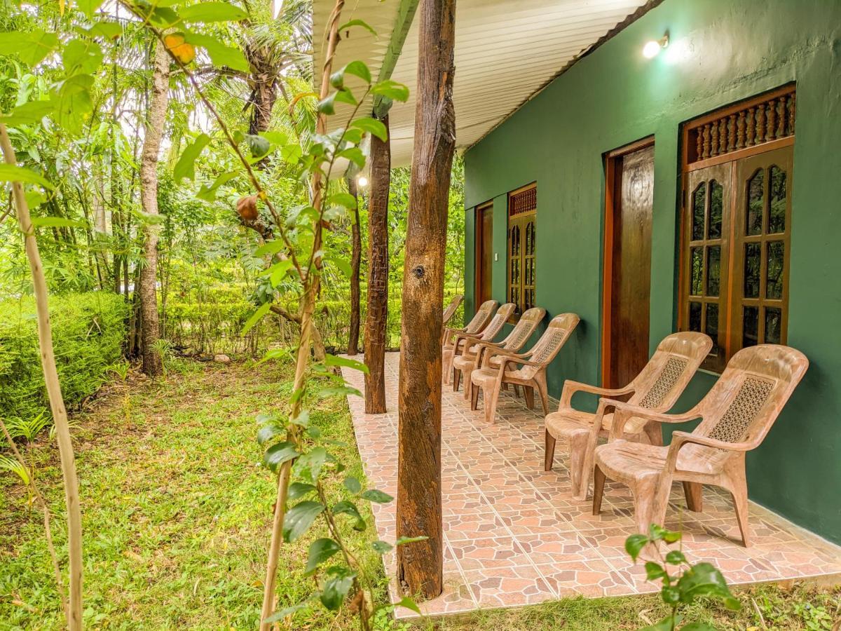 Choona Lodge 'View Of Sigiriya & Pidurangala With Sunrise' Exterior photo